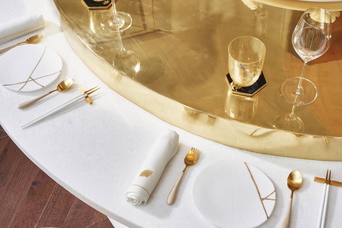 champagne bar table details
